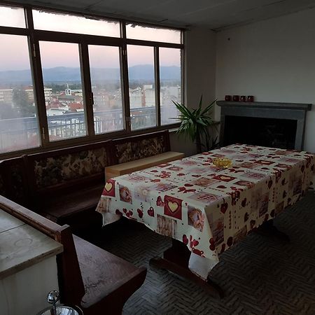 Apartamento La Casa Di Loryanne Avezzano Exterior foto